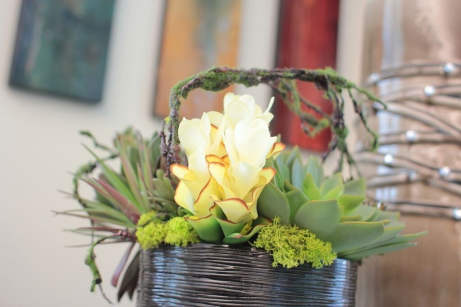design accessories floral arrangement custom dallas